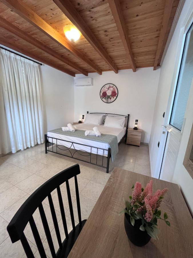Kosaris Cottage Ziparion Экстерьер фото
